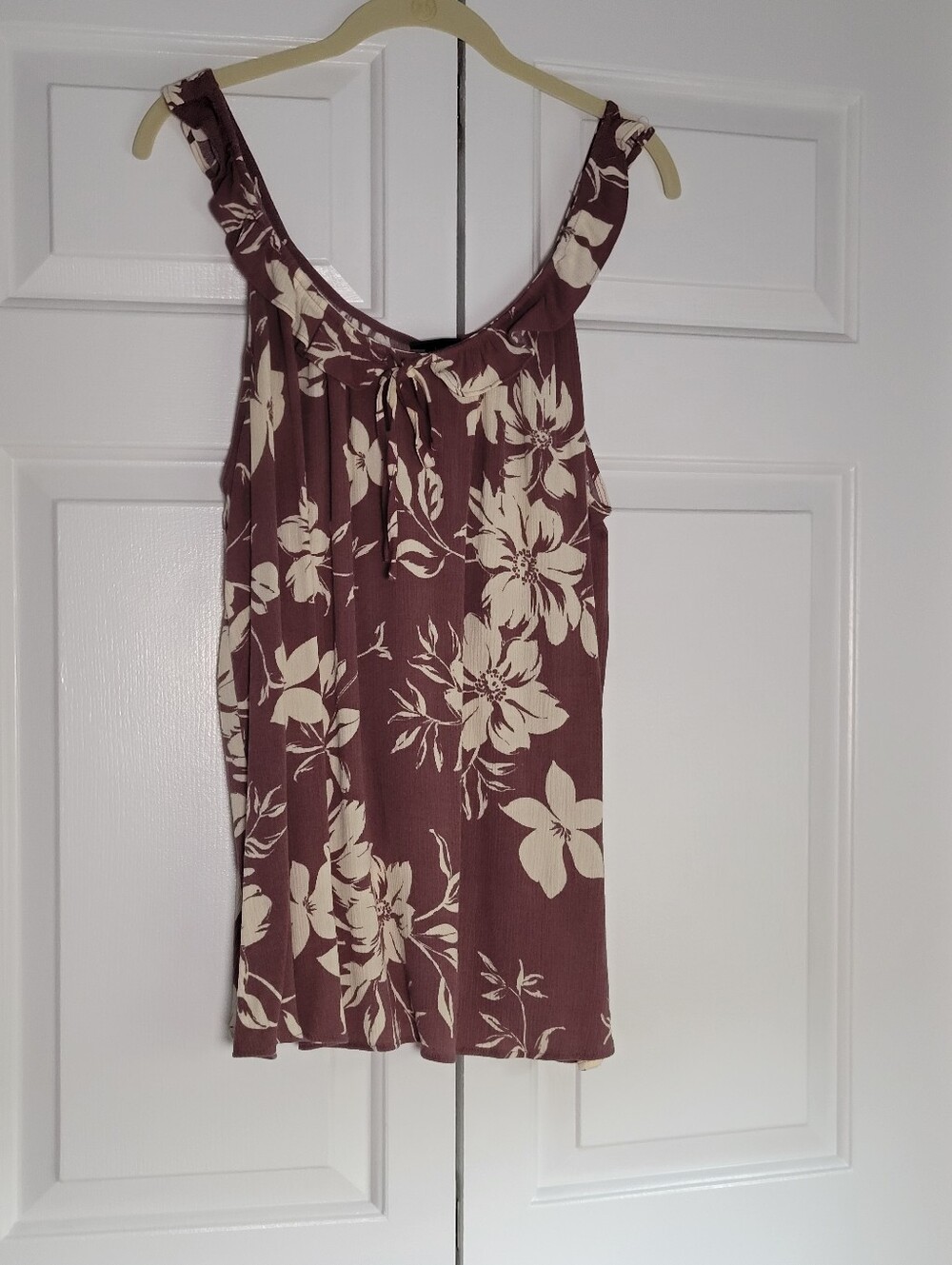 Torrid Floral Print Ruffle Tank - Picture 1 of 4